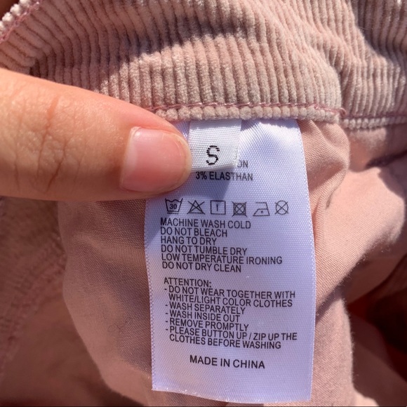 Brandy Melville light pink corduroy mini skirt - Picture 5 of 6